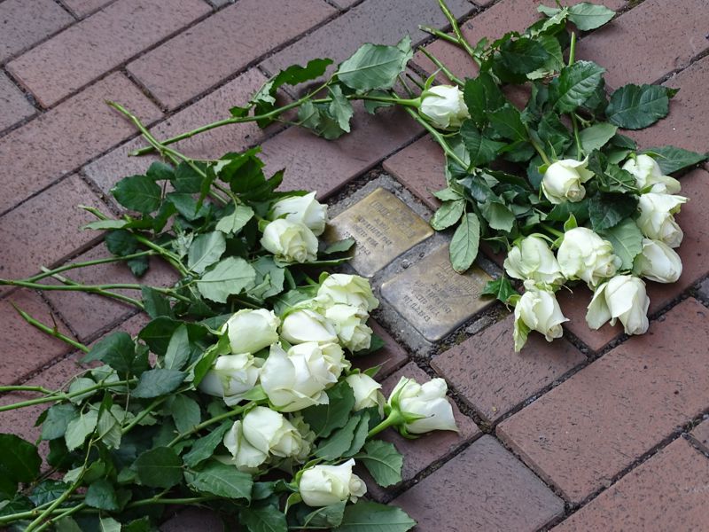 Gedenkveranstaltung für die Opfer des Holocousts: Stolpersteine
